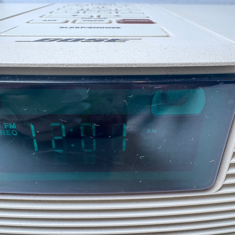 Bose Wave Radio AWR1-1W Unisex OS Cream AM/FM Alarm Clock AUX Input - Picture 2 of 10